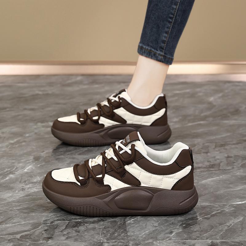 All-Black Women's Cushioned Walking Shoes: Non-Slip, Warm, and Cozy for Fall/Winter.