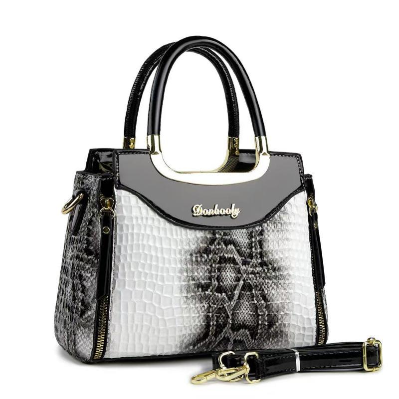 

Casual and Fashionable Crocodile Patterned Handbag with Temperament and Texture, Versatile Shoulder Bag, Daily Diagonal Cross 24*11.5*19 белый