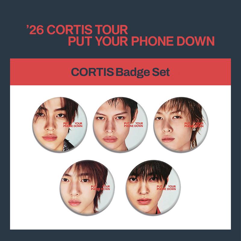 CORTIS '26 Tour Badge Sleutelhanger Spiegel & Speld