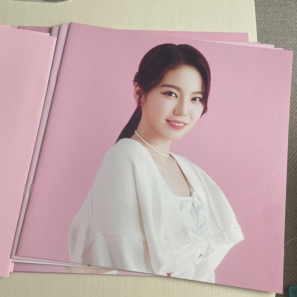 [USED] NiziU 1st Album "U" CD, 9-member Photo Book, Stickers Included