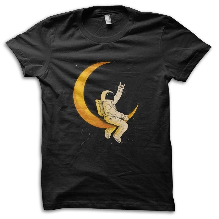 

Spaceman Man On The Moon NASA Rocket Funny Geeky T-Shirt M5868 L