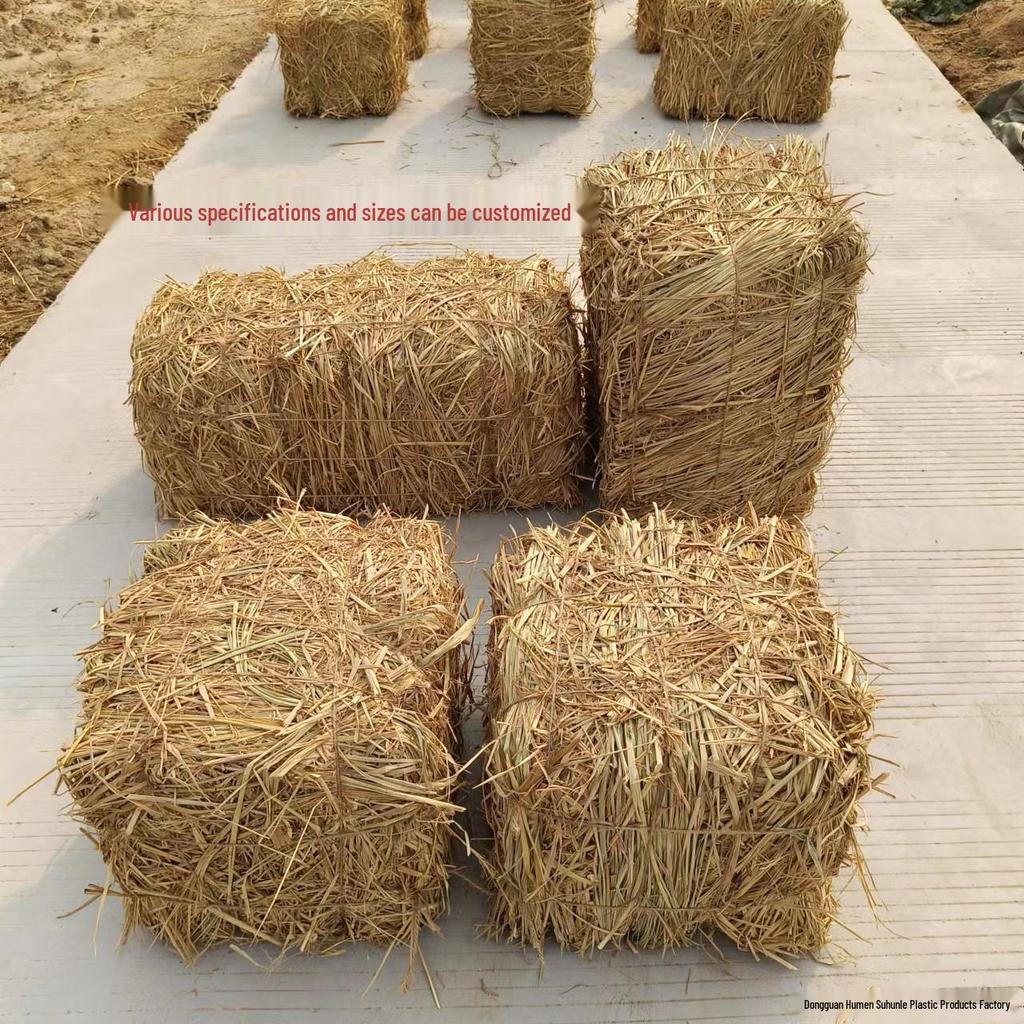 Square Round Hay Bale: Farmhouse Straw Decoration and Photo Prop
