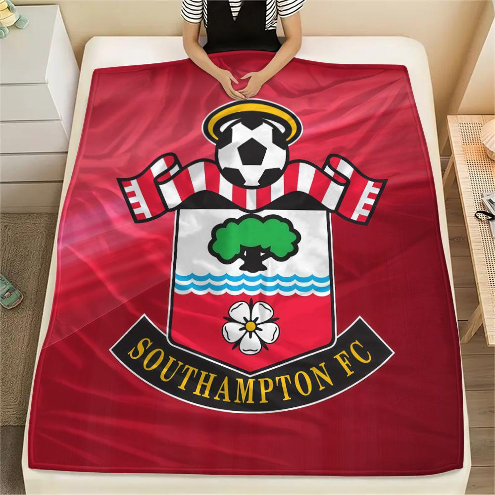 Southampton F.C Flannel Blanket, High Quality Comfortable for All Seasons, Home Decor, Warmth and Comfort