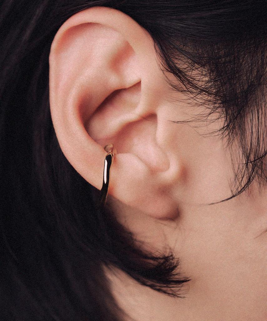 Hustad 236 Flower Stem Earcuff _ 925 Silver Earcuff