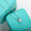 1ct D färg Moissanite Diamond 18K guldpläterad fyra klor hänge halsband Jubileumspresenter
