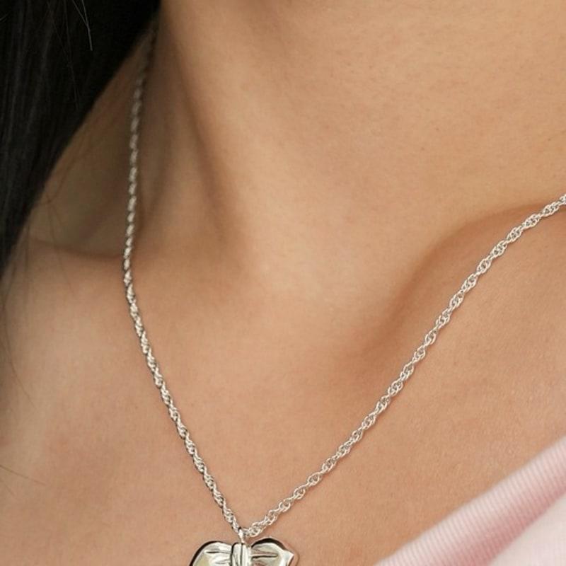 

BELLOOGGI Bold ribbon necklace 40cm~44cm