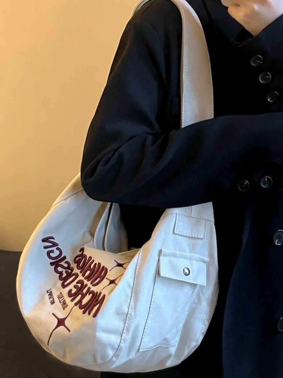 

Холщовая сумка женская студентка колледжа класс ленивый ветер большая вместимость плечевая кроссбоди нишевая вышитая сумка-тоут хаки