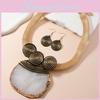Resin Short With Necklace And Earrings Set For Trendy Looks Fashion