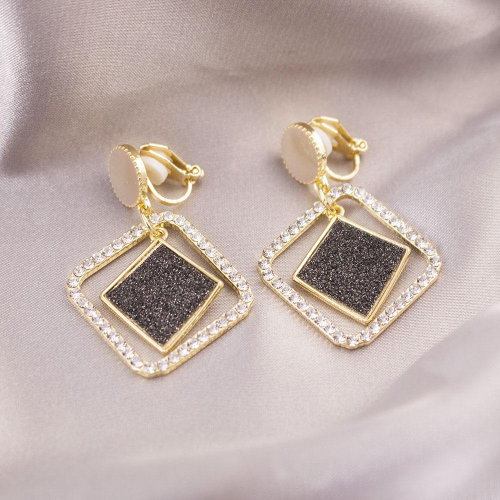 Versatile Light Luxury Ear Clips Without Pierced Ears Daily High-end Triangular Ear Clips Versatile Women's Earrings