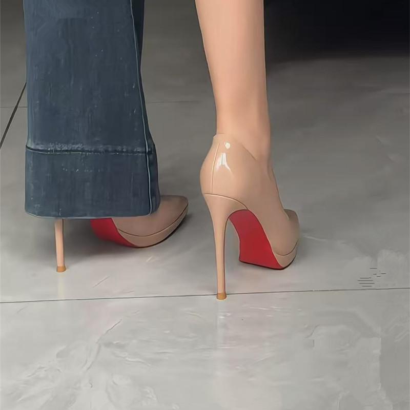 Nude High Heels auf roten Sohlen, neue High-End nicht müde Füße, spitze Zehen, dünne Absätze, wasserdichte Tischschuhe.