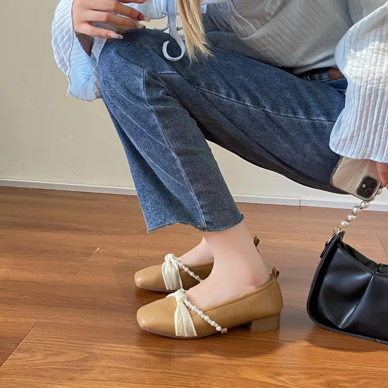 Shoes for Women 2024 Soft Pearl Decoration Women's Shoes Round Toe Modise Elegant Casual Sneakers Shallow Mouth New Beaded Dress