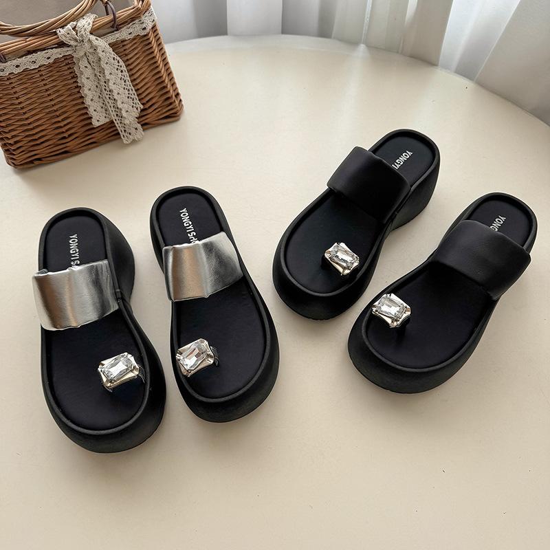 2025 Neue Sommer Kristall Damen Slipper Mode Komfort Zehensteg Damen Plateau Keilabsatz Pantoletten Strandsandale Damenschuhe