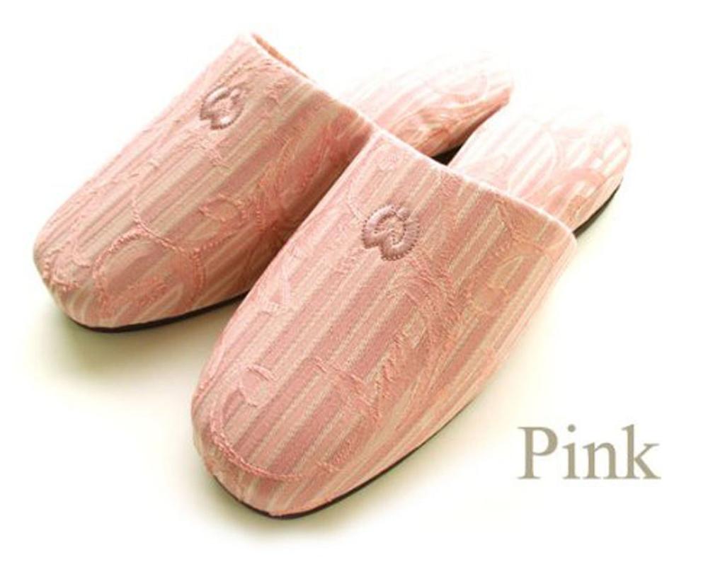This authentic Mirashon Gelata slippers is inspected before This basic set is perfect for business or for unexpected guests at home or in a model