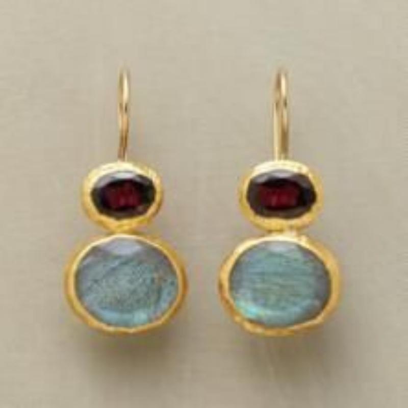 Einfache Goldfarbene Metall-Ohrringe mit Roten Meeresblauen Steinen, Geometrische Persönlichkeits-Hängeohrringe für Damen