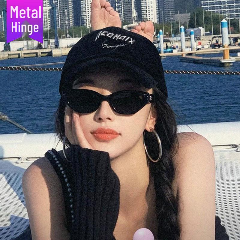 Korean Cat Eye GM UV Protection Sunglasses for Women - Metal Hinge & Fashionable Street Style