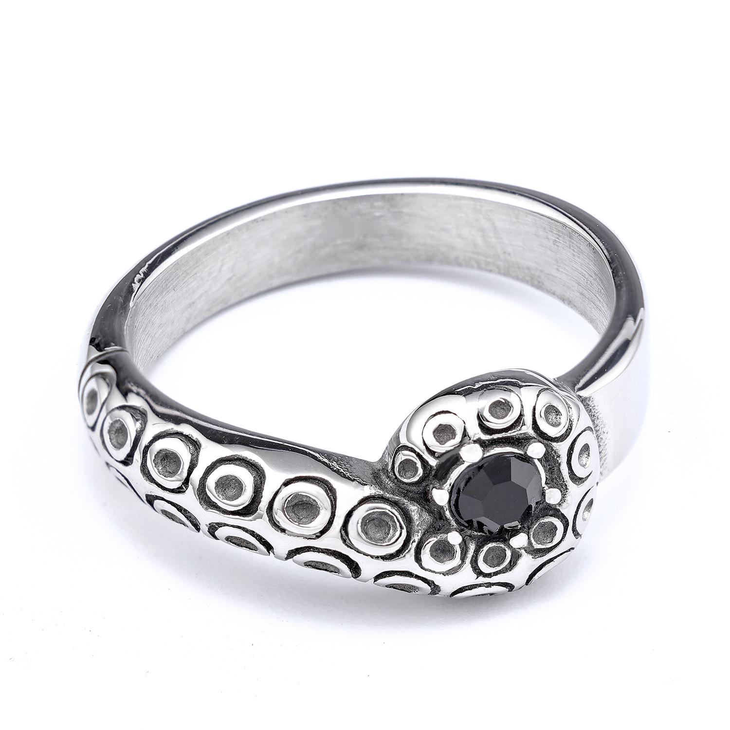 Nordic Trending Animal Snake Ring: Black Diamond Inlaid Stainless Steel Fashion Accessory Size 7