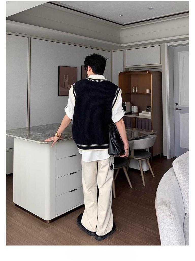Men's Casual College Style V-Neck Knitted Sweater Vest - Autumn/Winter Korean Loose Fit