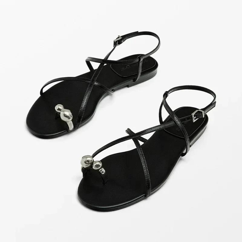 Fashion Leather Cross Narrow Strap Buckle Designer Flat Sandals Sexy Peep Toe Beach Sandals Fashion Metal Decoration Summer Flat Shoes