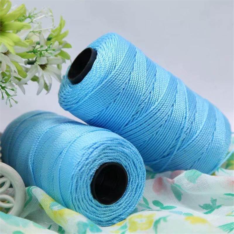 Příze z ledového hedvábí: Třívláknová příze pro ruční pletení a háčkování - Ideální na pantofle, tašky, čepice, návleky na hrnky a podsedáky do auta