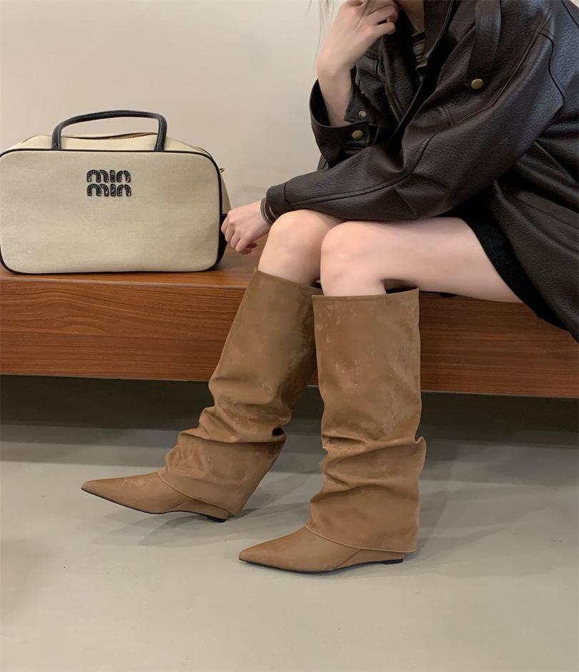 

Винтажные черные туфли-ботильоны с острым носком и складками на высоком каблуке Spice Girls, женские ботильоны на танкетке до колена, прямые ботинки, ботфорты 40 светло-коричневого