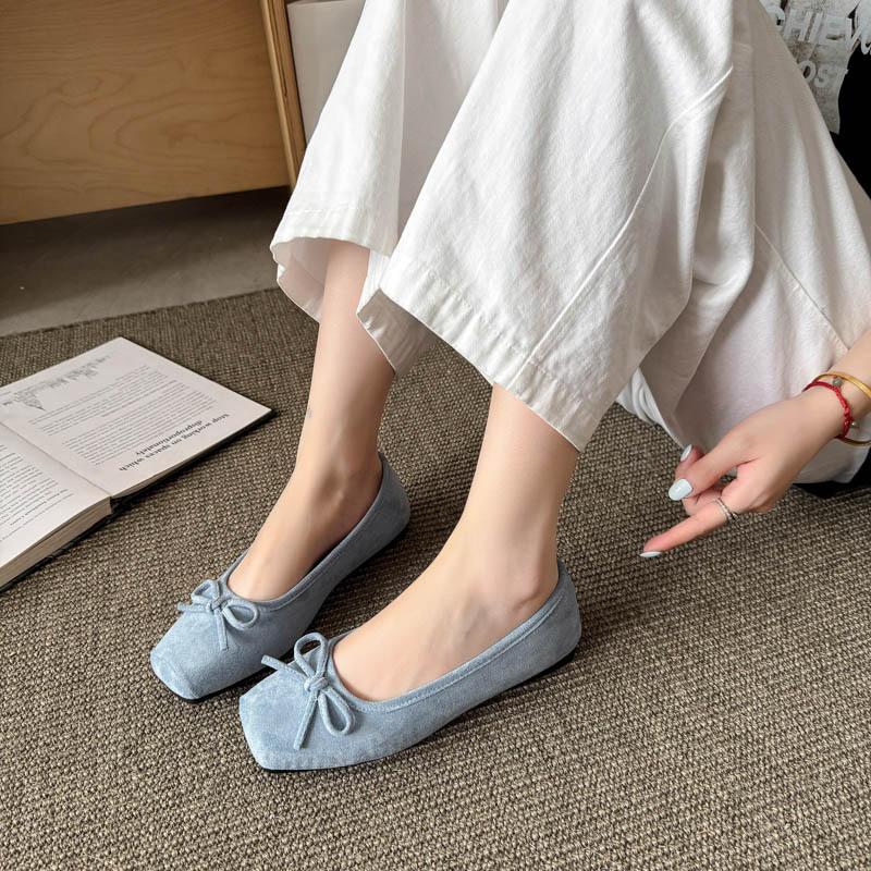 Retro ballet shallow mouth inner height increase single shoes women's 2025 new gentle soft-soled Doudou shoes one pedal ladyshoes