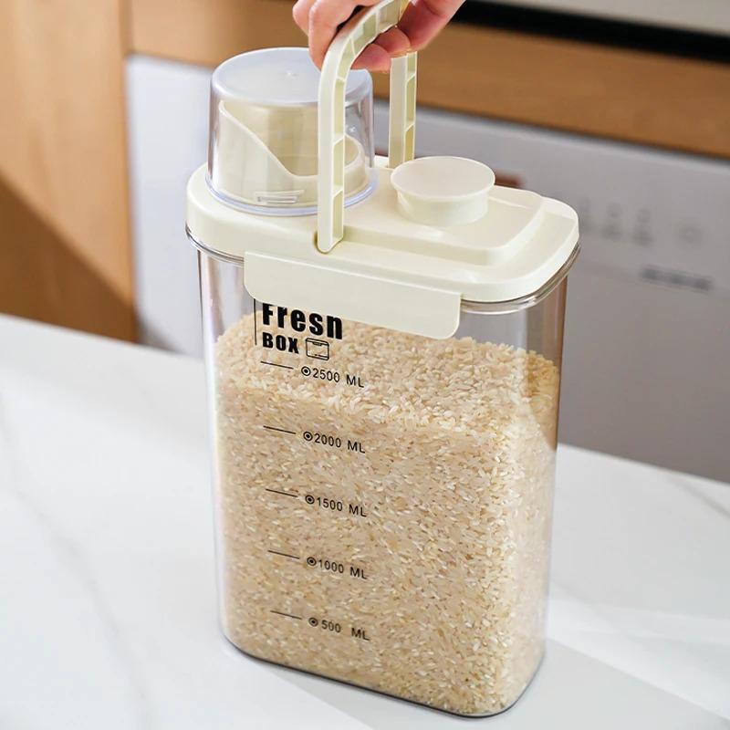 Kitchen storage jar, sealed bucket for moisture-proof storage, with a large capacity