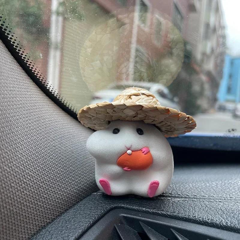 New Cute Eating Straw Hat Hamster Car Accessories Car Toy Center Console Decoration Car Interior Decoration Pendant