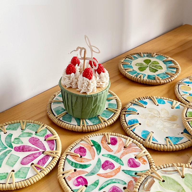 Amazon Rattan Hand Woven Colored Shell Tea Cup Pad Circular Heat-resistant Insulation Pad Household Teapot Pad Coaster