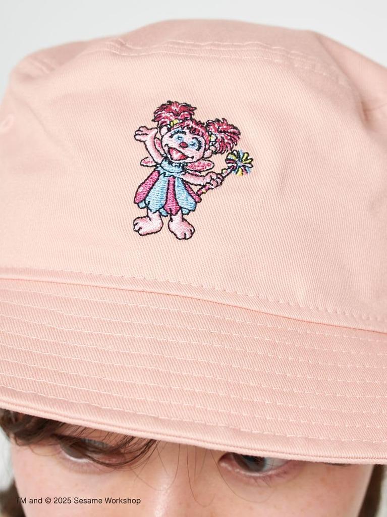 [Sesame Street Market] [NEW ERA] Bucket Hat with Character Embroidery [NEW ERA] Bucket Hat with Character Embroidery, Pink, Size F