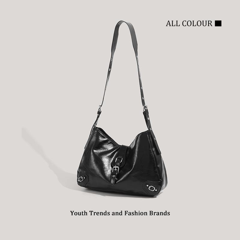 Autumn New Women's Bags Fashion Cool Pull Trend Large Capacity Retro Style Shoulder Messenger Bag Versatile Underarm Bag