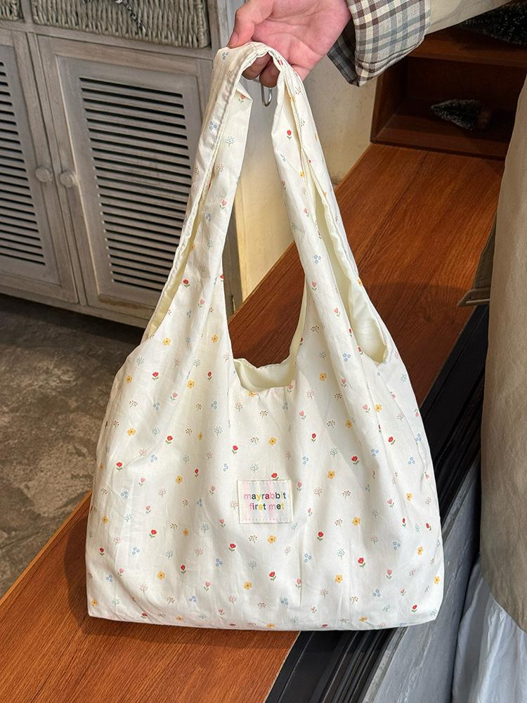 

Корейская холщовая сумка с принтом сломанных цветов, женская, новая 2025 года, большая вместительная сумка-тоут на плечо, повседневная сумка-под мышку для поездок на работу белый