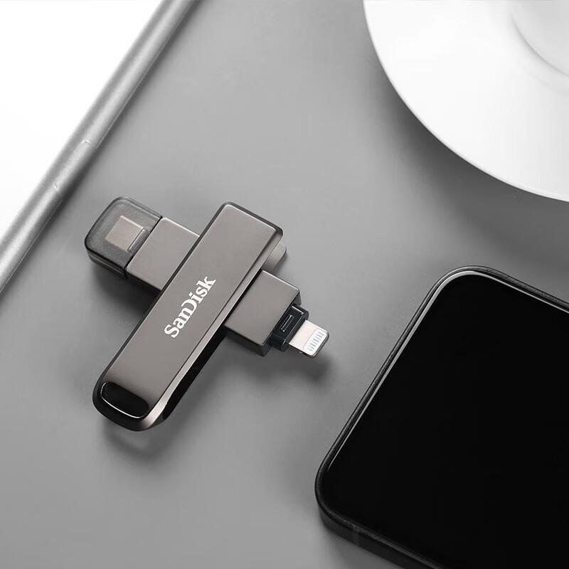SanDisk IX70N Metal Dual-Interface USB 3.0 Mobile Flash Drive