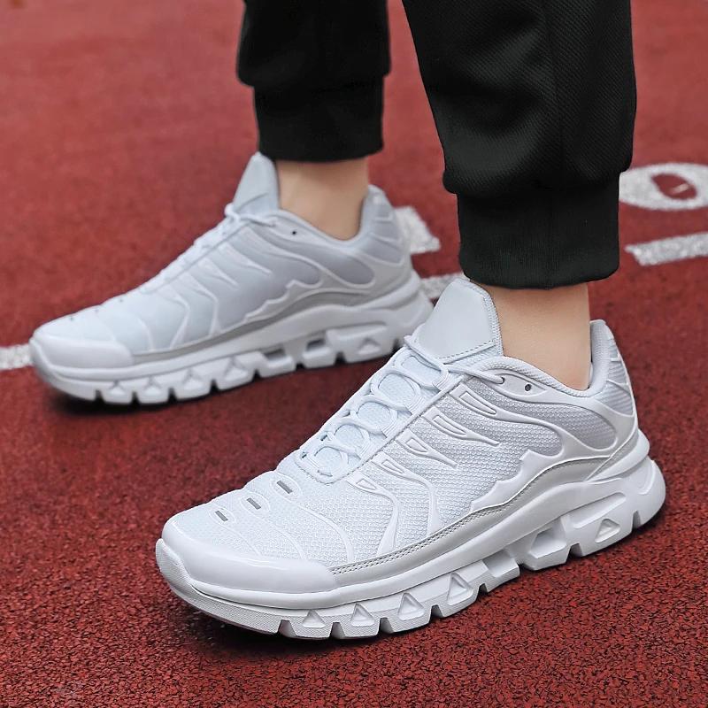 Новые мужские кроссовки для бега на открытом воздухе для спорта и отдыха дышащие кроссовки для бега модные мокасины повседневная обувь для отдыха на открытом воздухе походная обувь 39 белый 3599₽