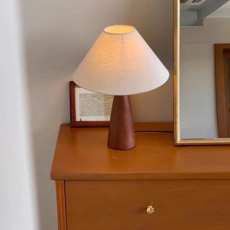 

2025 Antique-Style Wabi-Sabi Table Lamp: New Chinese Retro Bedside Lighting 7W LED + Linen Lampshade