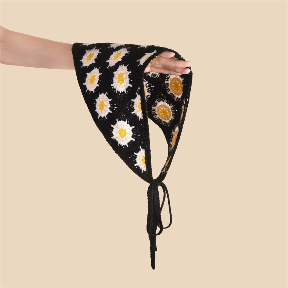 

Spring Pastoral Embroidered Daisy Triangle Scarf Headband - Versatile Floral Hair Accessory for Women One Size чёрный