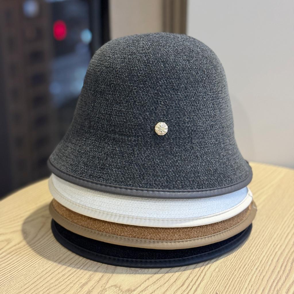 Autumn and Winter Korean Style Face-showing Small Fashionable Warm and Cold Proof Woolen Hat with Large Head Circumference