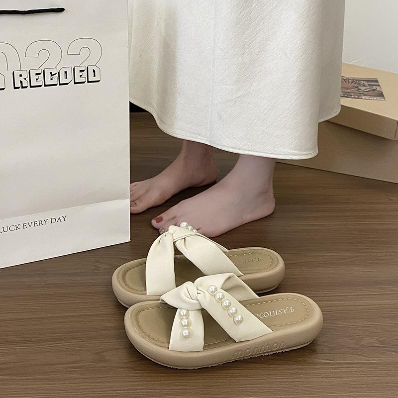 French beautiful platform sandals women's 2025 new summer wear not tired feet women with skirts beach one-word drag