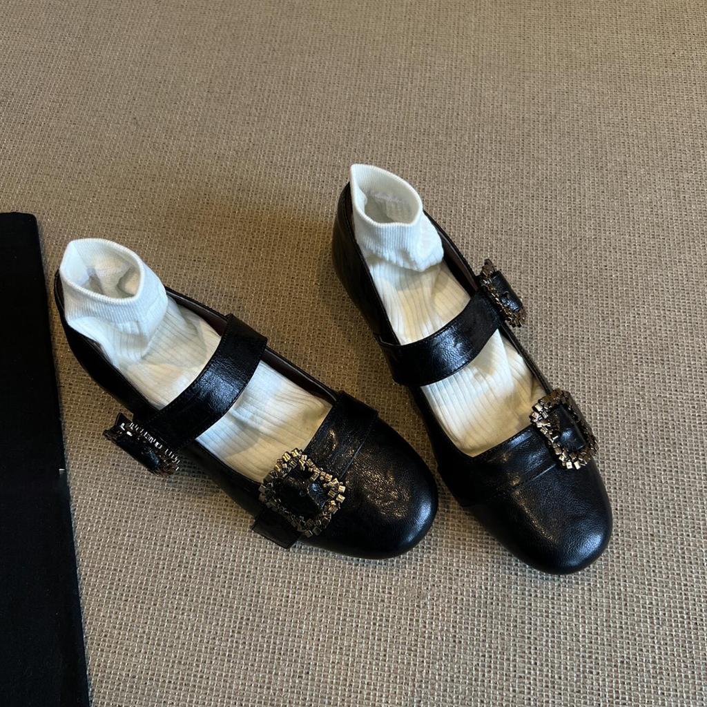 French retro metal one-word buckle shallow mouth Mary Jane women's shoes 2025 autumn new with skirt flat-soled small leather shoes