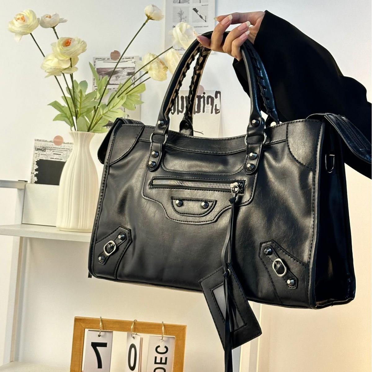 

High-End Motorcycle Bag Handbag Niche Design Women s Bag Handheld Shoulder Crossbody Large Capacity Commuter Trendy Bag чёрный