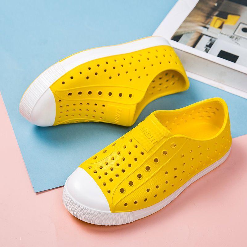 Parent-child hole shoes Women's children's hole shoes Non-slip sandals Men's and women's outdoor baotou wading outside the beach breathable shoes