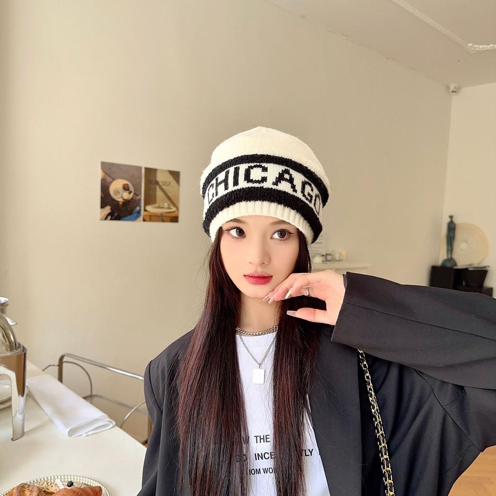 Korean Version of Versatile Black and White Striped Knitted Hat Autumn and Winter New Thickened Cold Proof and Warm Hat Casual Big Head Wool Hat