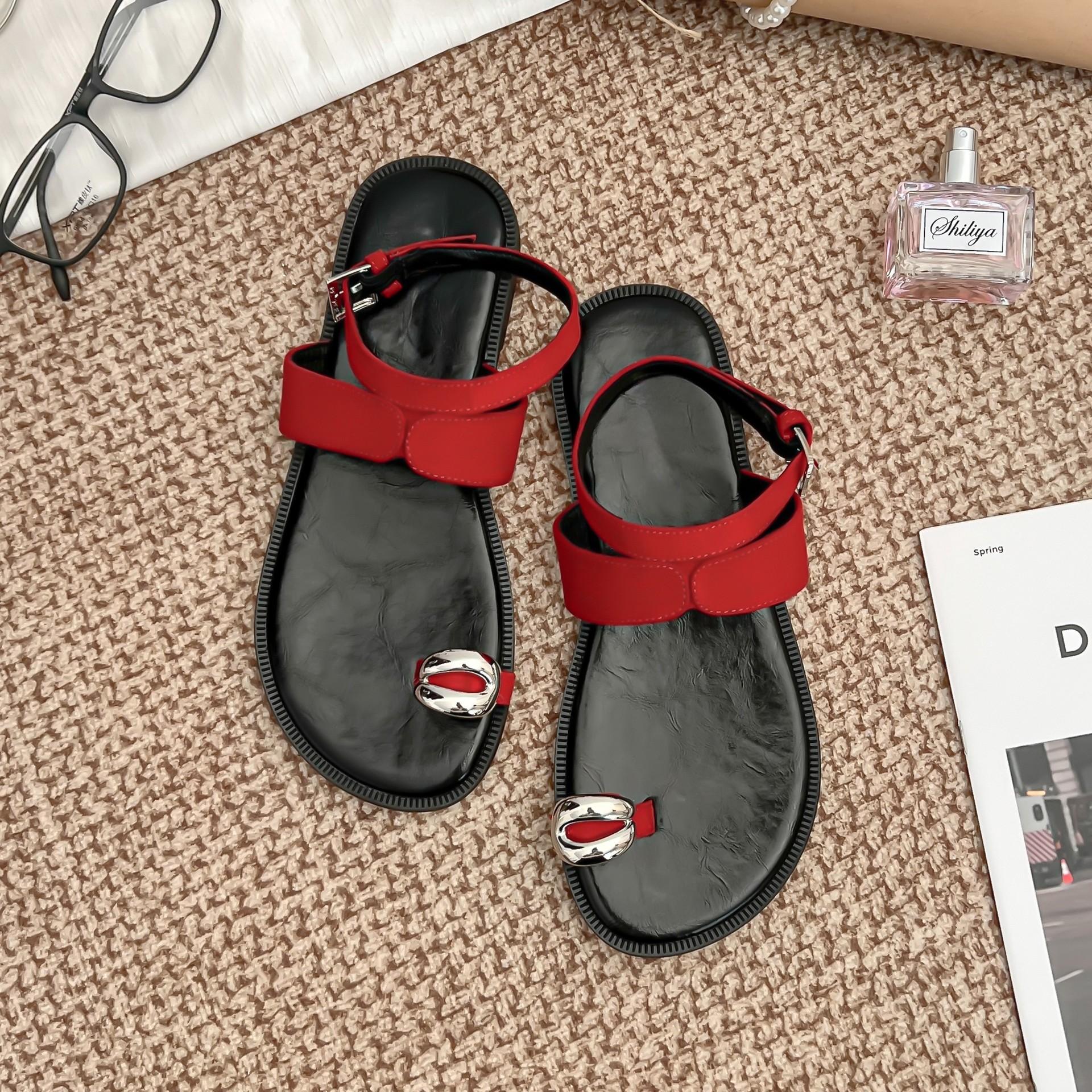 

One-word with set of toe cool slippers women s summer versatile flat-soled sandals women s soft soles are not tired of feet, fashionable Huizhou women 35