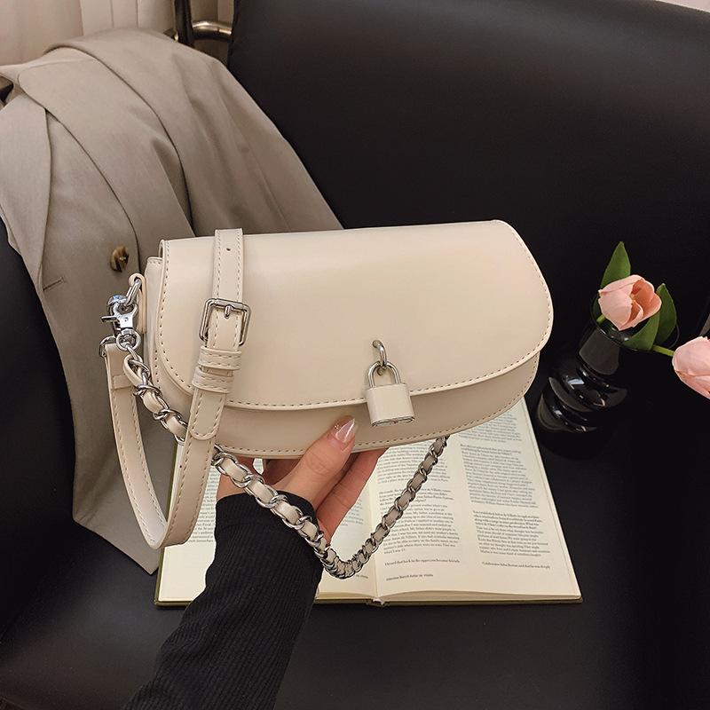 New fashion niche chain saddle bag versatile shoulder crossbody trendy women's bag
