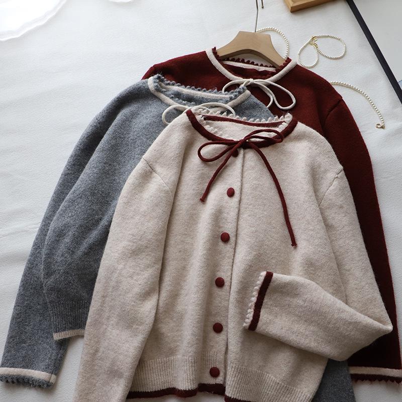

[Bi Zheng] 2024 Winter Korean Sweet Bow Round Neck Color Block Loose Knit Sweater for Women 3121 One Size красный