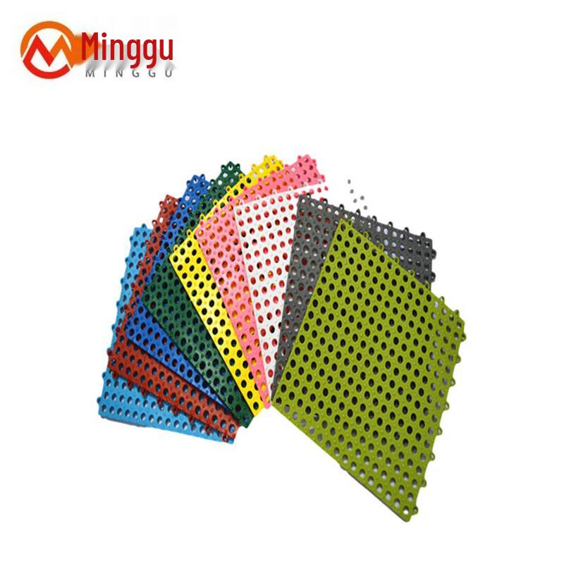 Connectable Anti-Slip Oil-Resistant PVC Floor Mat
