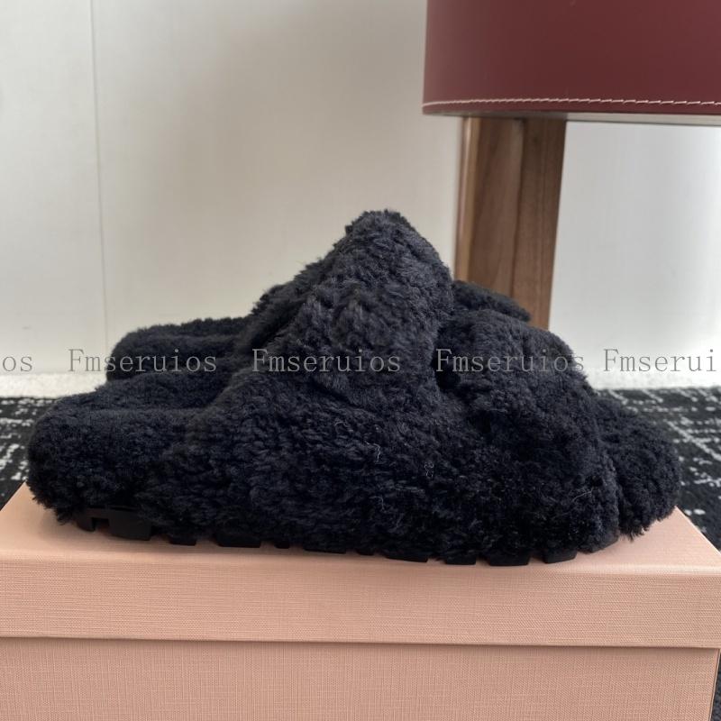

Fashion Design Slippers Women Flat Fluffy Soft Solid Color High Quality Elegant Sweet Casual Daily Comfort Outdoor Fur Slides 35