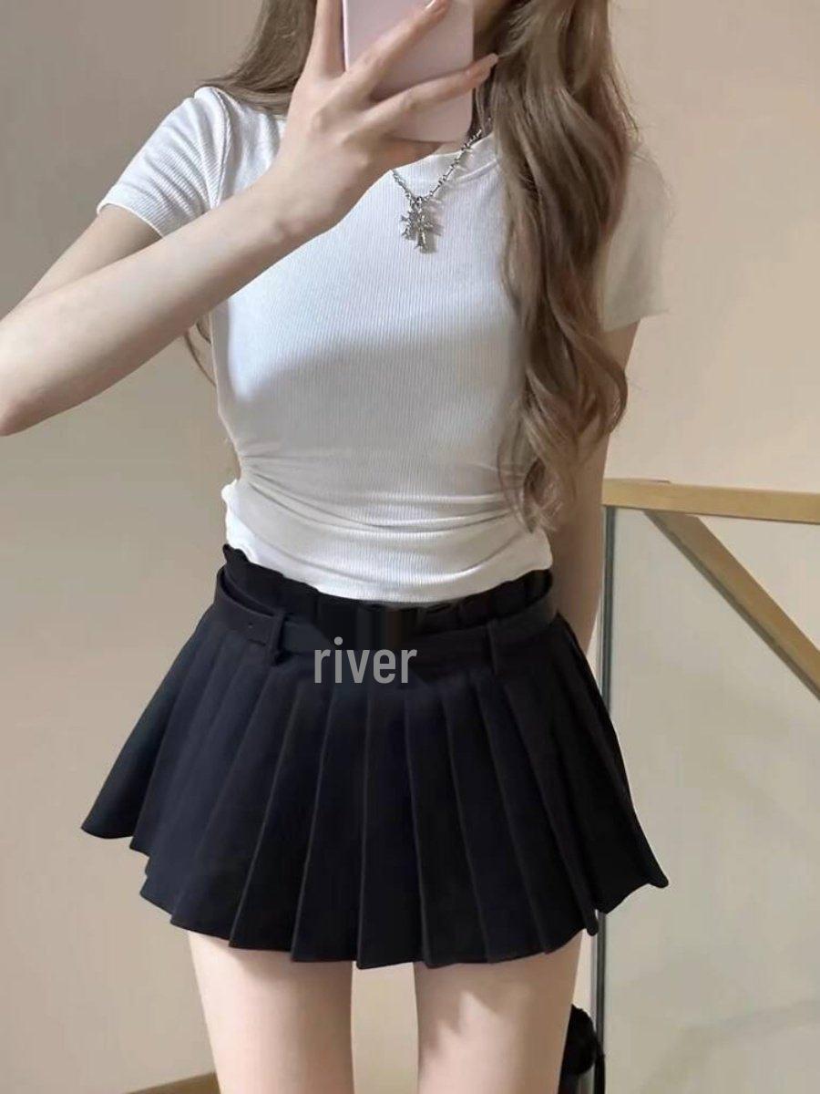 

Korean High-Waisted Black Pleated Mini Skirt – Women s 2026 Slimming Petite A-Line Spring Fashion XS