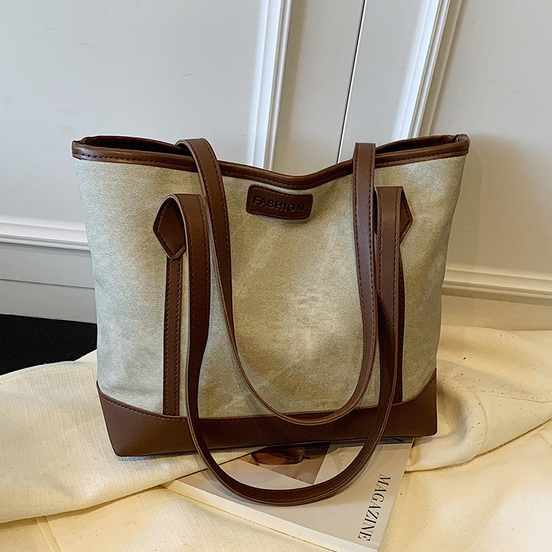 Trendy, Fashionable, High-quality, Large-capacity, Retro Underarm Single-shoulder Tote Bag for Autumn Commuting