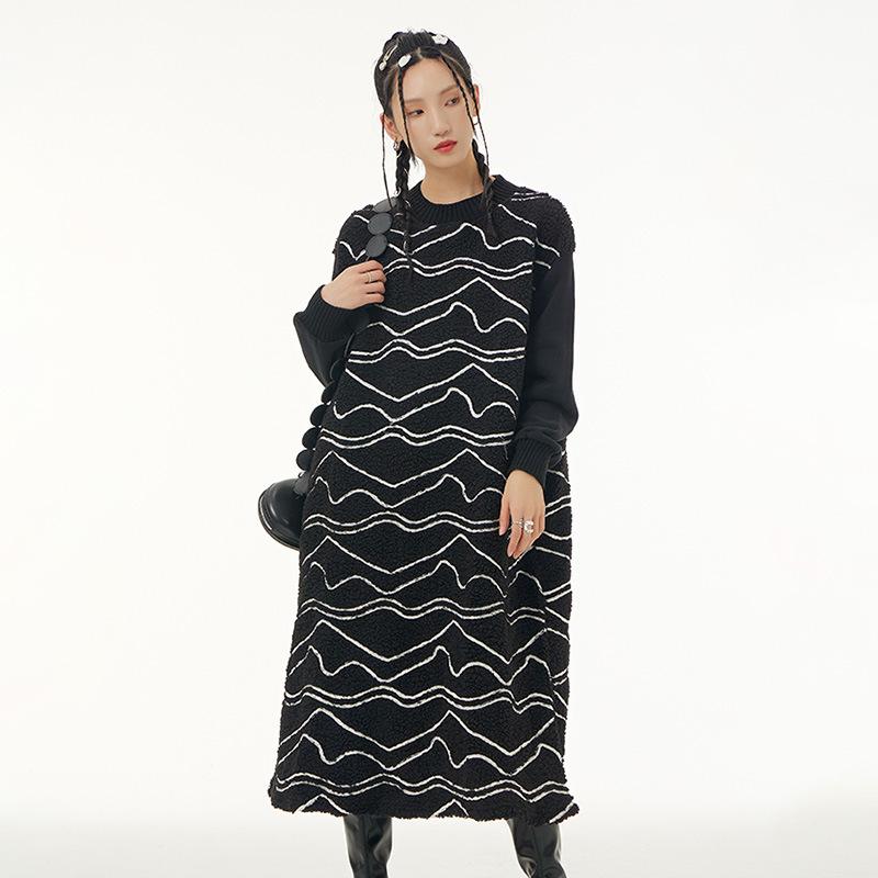 

Модное платье XITAO с принтом WLD10081 One Size чёрный