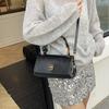 New flip bag single shoulder crossbody lock chain bag small square bag fashionable versatile commuter women's bag tide